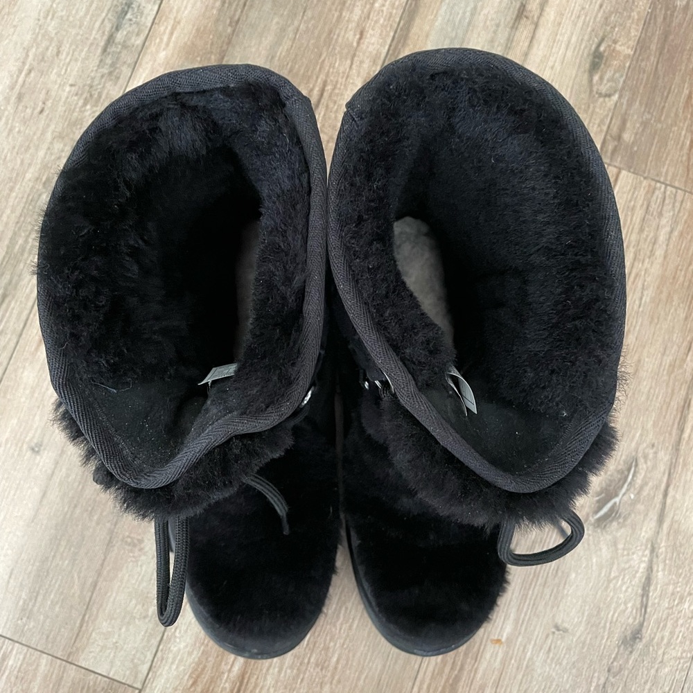 Mini Ugg Boot - image 2